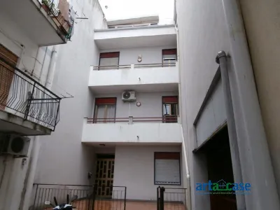 Appartamento in vendita a Messina, Biscont... - foto 1