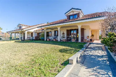 Villa in vendita a Orbassano - foto 1