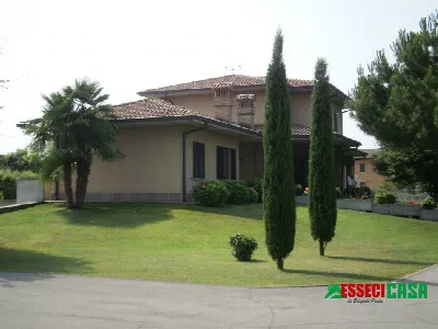 Villa in vendita a Casirate d'Adda - foto 1
