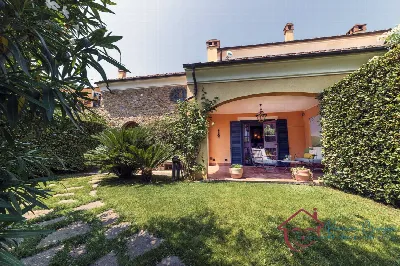 Casa Indipendente in vendita a Garlenda - foto 1