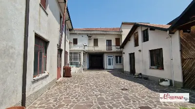 Palazzo/Stabile a Sedriano