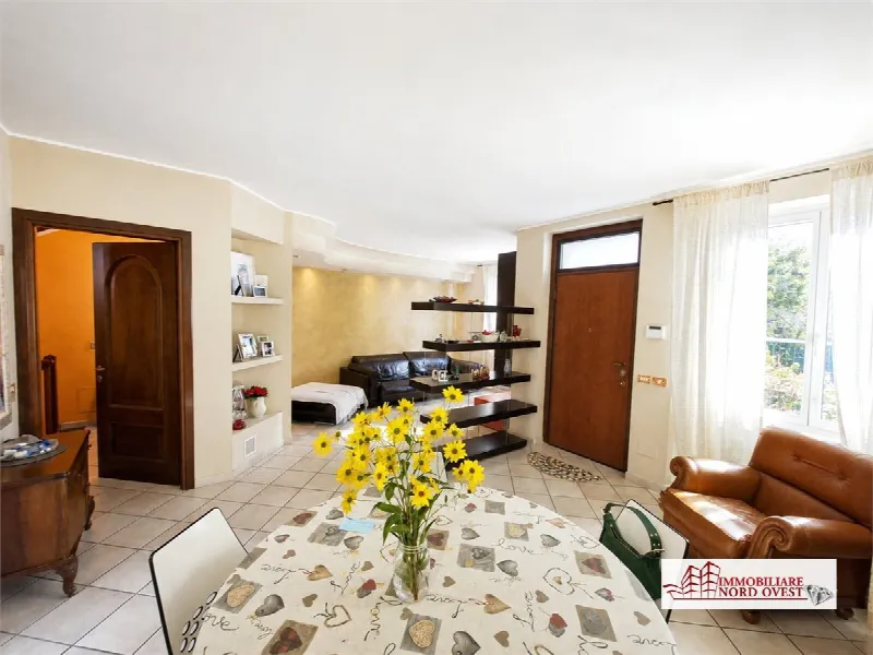 Villa in vendita a Robecco sul Naviglio - foto 1