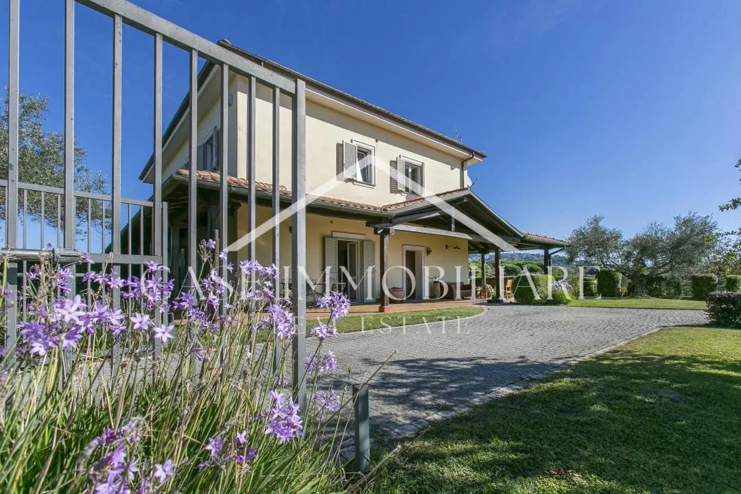 Villa in vendita a Lanuvio - foto 2