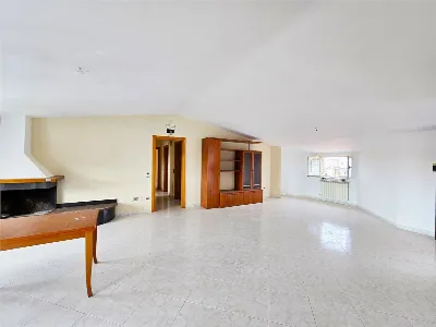 Appartamento in vendita ad Acerra - foto 1