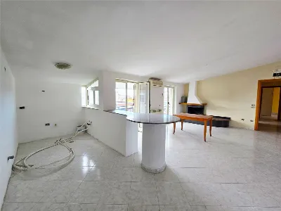 Appartamento in vendita ad Acerra - foto 2