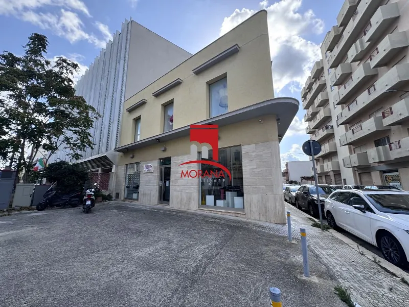 Palazzo/Stabile in vendita a Trapani - foto 1