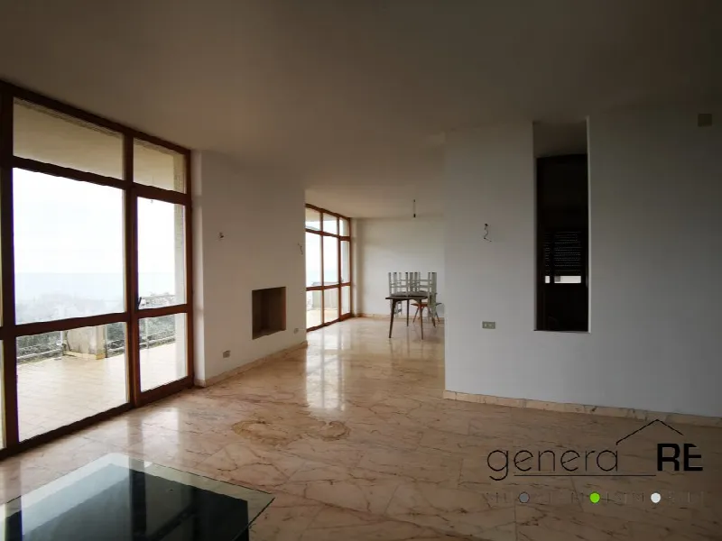 Palazzo/Stabile in vendita a Pescara, Colli, Ospedale - foto 1