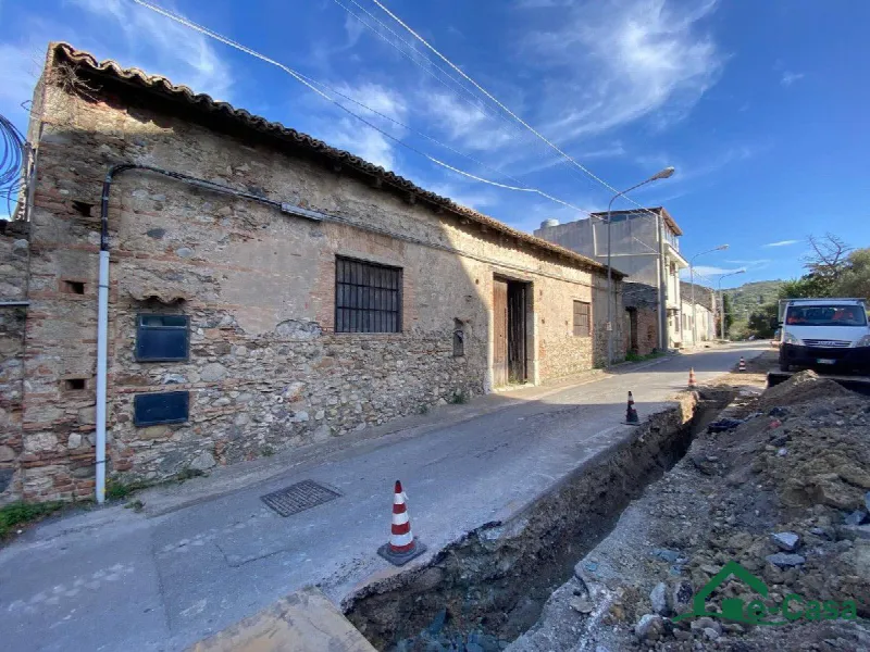 Rustico/Casale in vendita a Villafranca Tirrena - foto 1