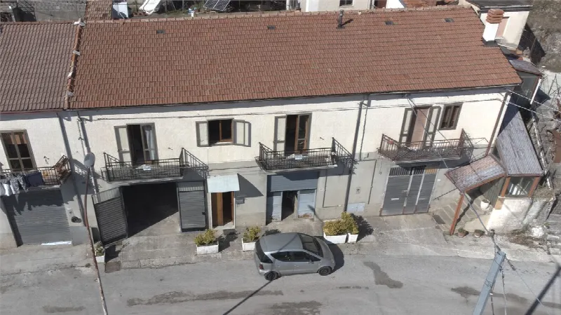 Appartamento in vendita a Roccamandolfi - foto 1