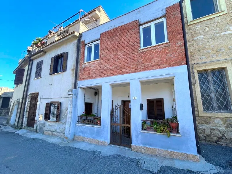Appartamento in vendita a Fara in Sabina - foto 1