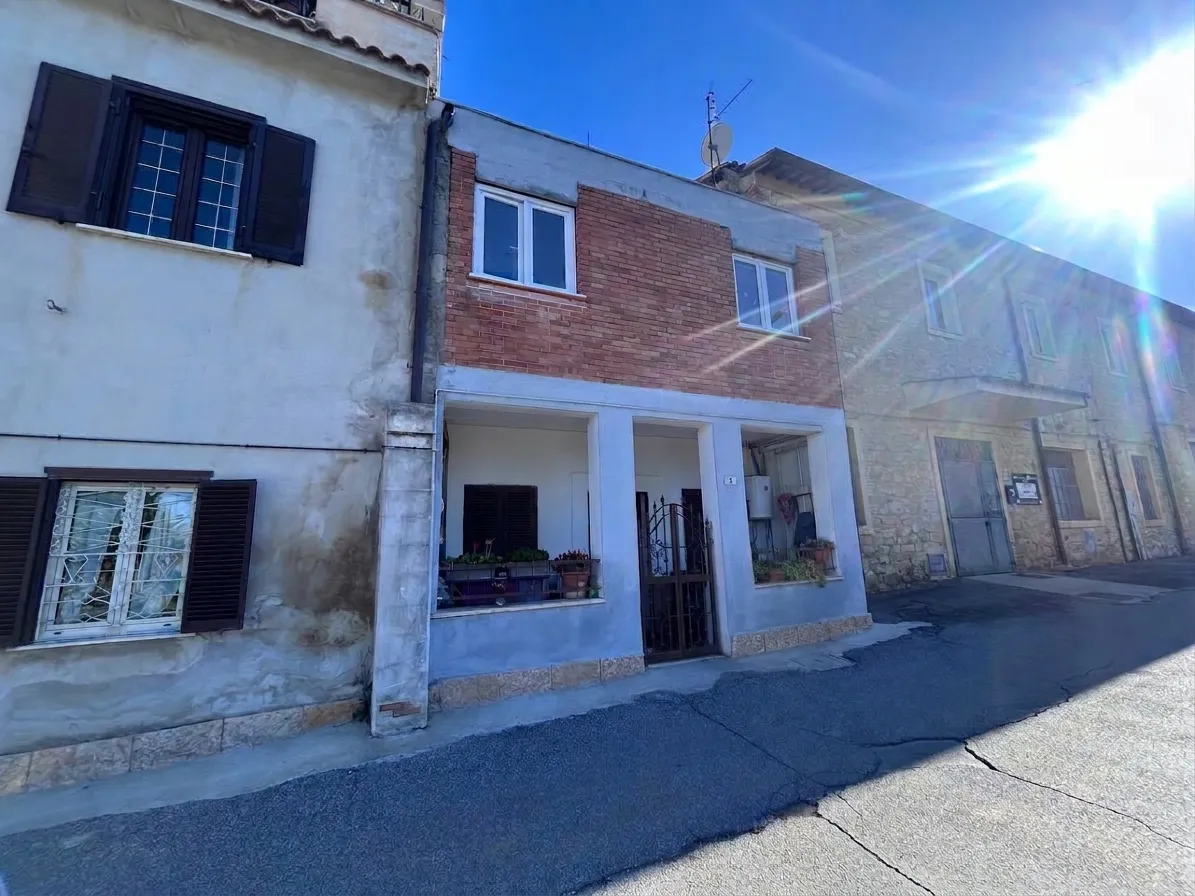 Appartamento in vendita a Fara in Sabina - foto 2
