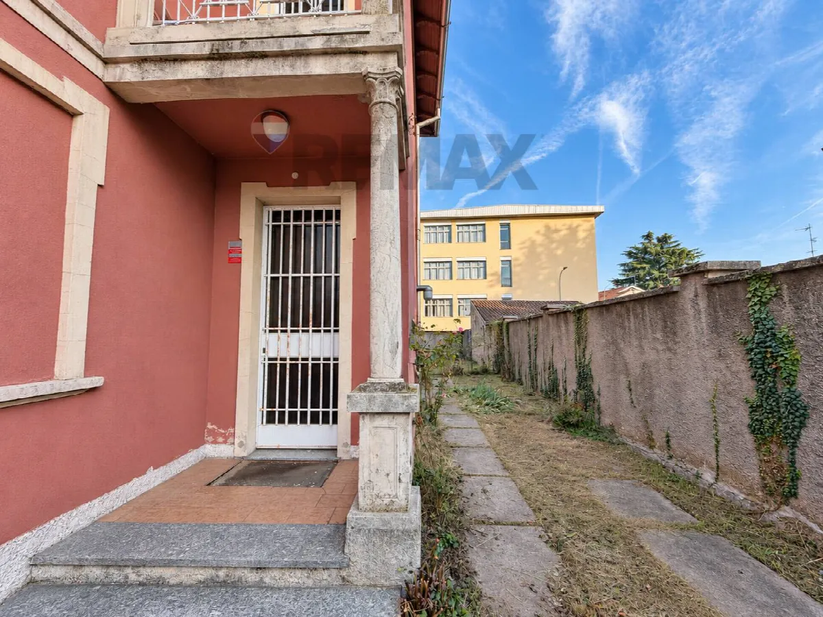 Casa Indipendente in vendita a Rho - foto 3