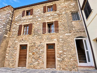 Casa Indipendente a Seravezza