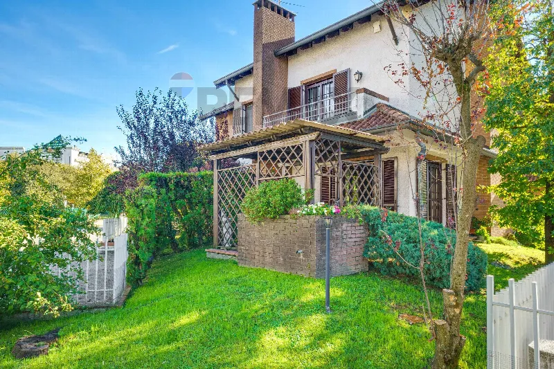 Casa Indipendente in vendita a Gallarate - foto 1