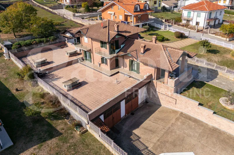 Casa Indipendente in vendita a Piossasco - foto 1