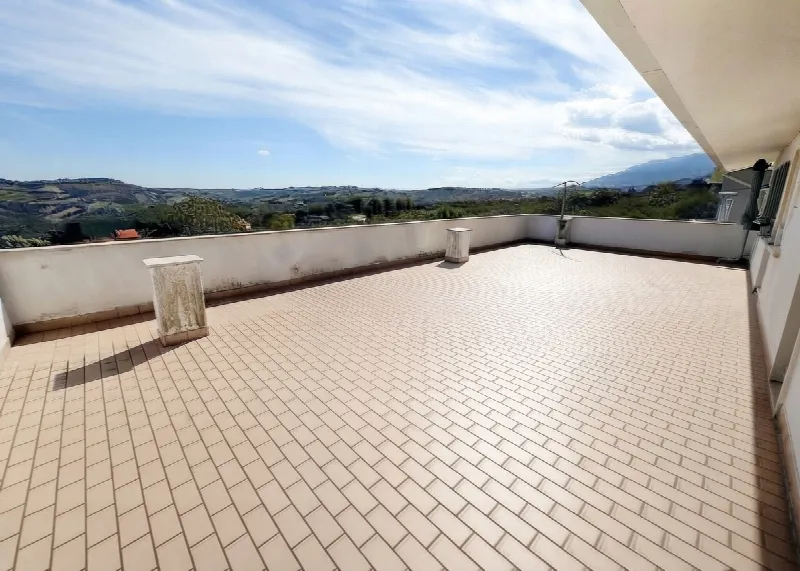 Palazzo/Stabile in vendita a Casalincontrada - foto 1