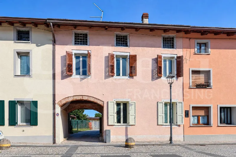 Casa Indipendente in vendita a Castions di Strada - foto 1