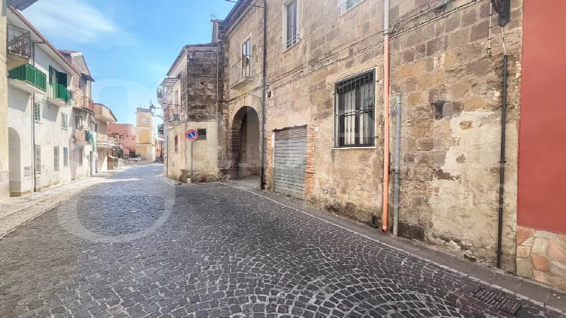 Casa Indipendente in vendita a Pastorano - foto 1