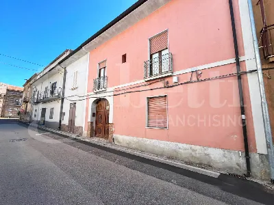 Casa Indipendente a Pignataro Maggiore
