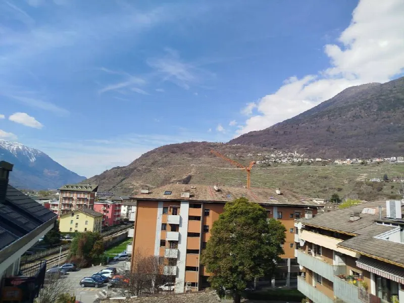 Appartamento in vendita a Sondrio - foto 1