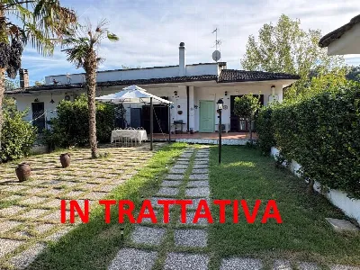 Villa in vendita a Fara in Sabina - foto 1