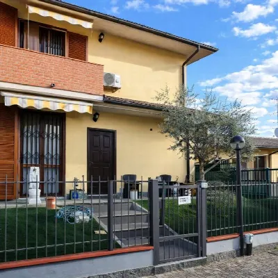 Villetta a schiera in vendita a Casorate P... - foto 1