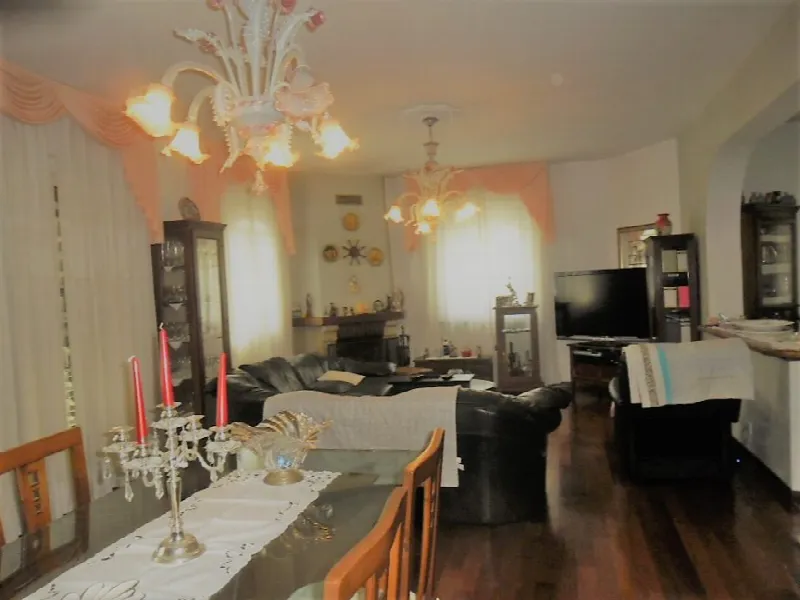 Villa in vendita a Castelnuovo Magra - foto 1