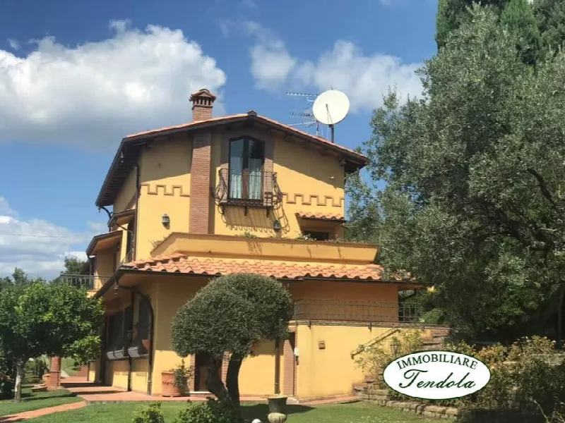 Villa in vendita a Castelnuovo Magra - foto 1