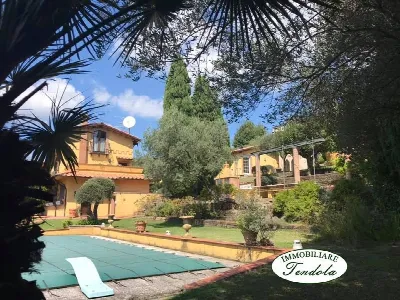 Villa in vendita a Castelnuovo Magra - foto 2