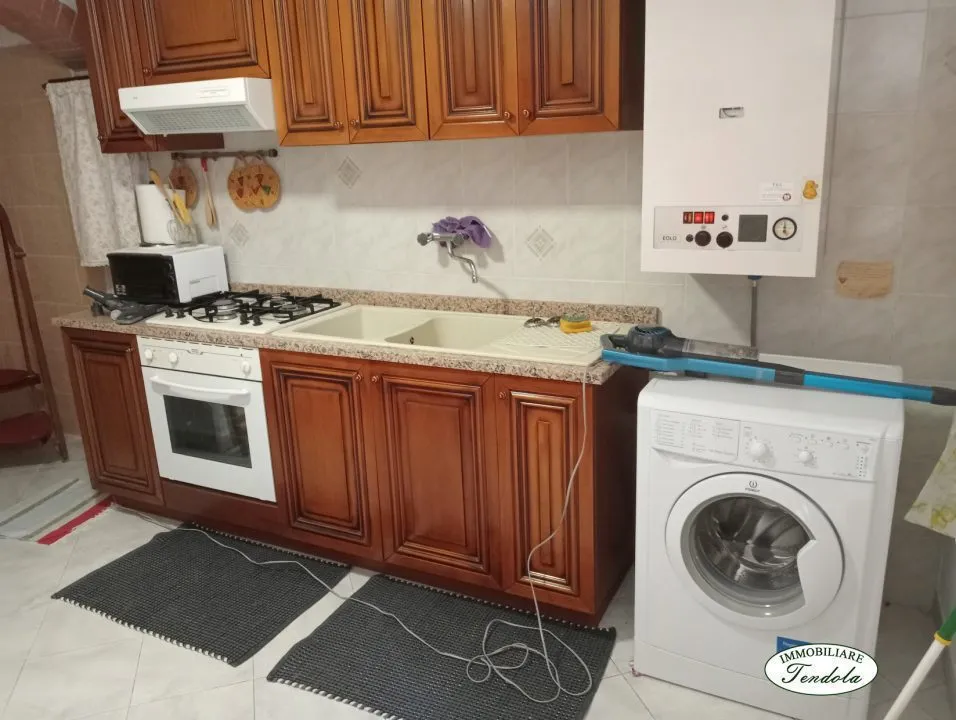 Casa Indipendente in vendita a Castelnuovo Magra - foto 2