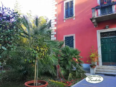 Villa in vendita a Carrara - foto 2