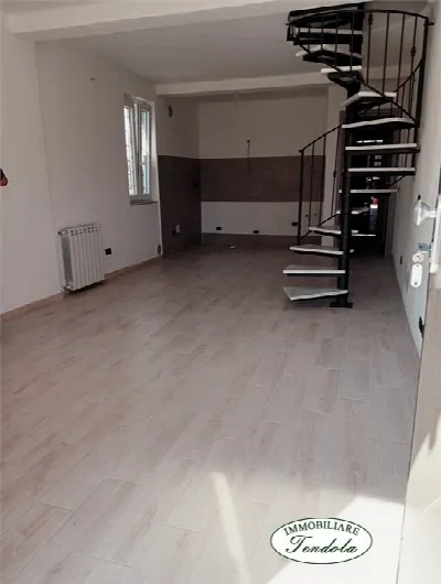 Casa Indipendente in vendita a Ortonovo - foto 3