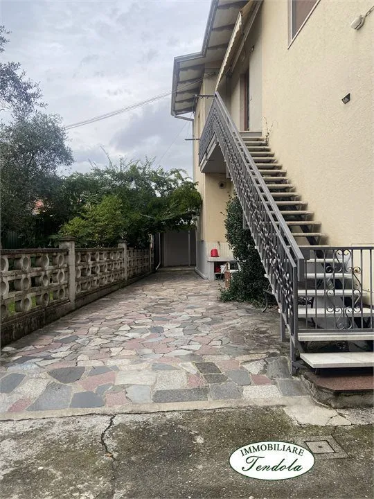 Casa Indipendente in vendita a Ortonovo - foto 3