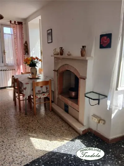 Appartamento in vendita a Castelnuovo Magr... - foto 3