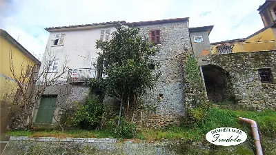 Casa Indipendente in vendita a Fivizzano - foto 1
