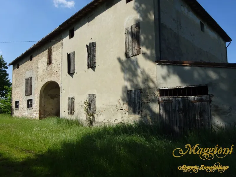 Rustico/Casale in vendita a Gattatico - foto 1