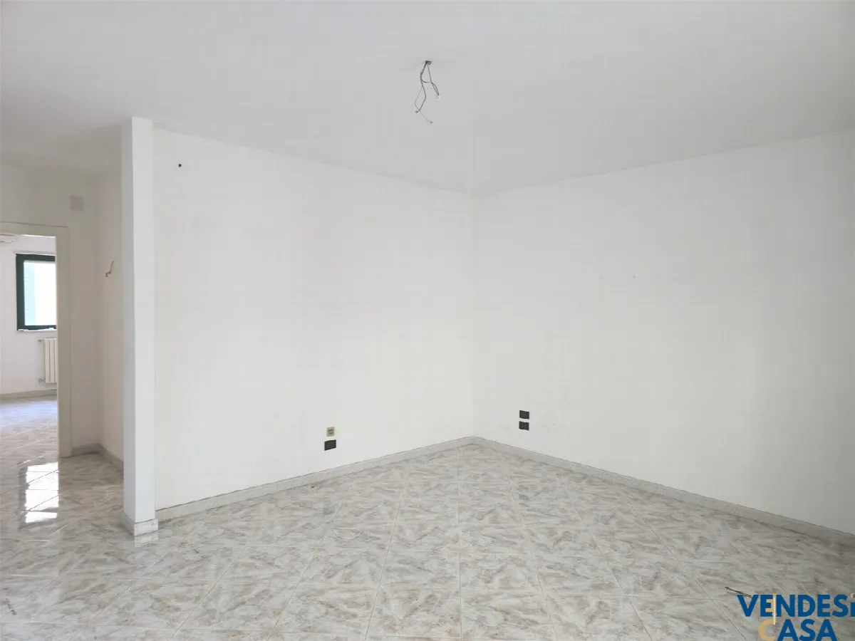 Appartamento in vendita ad Adelfia - foto 2