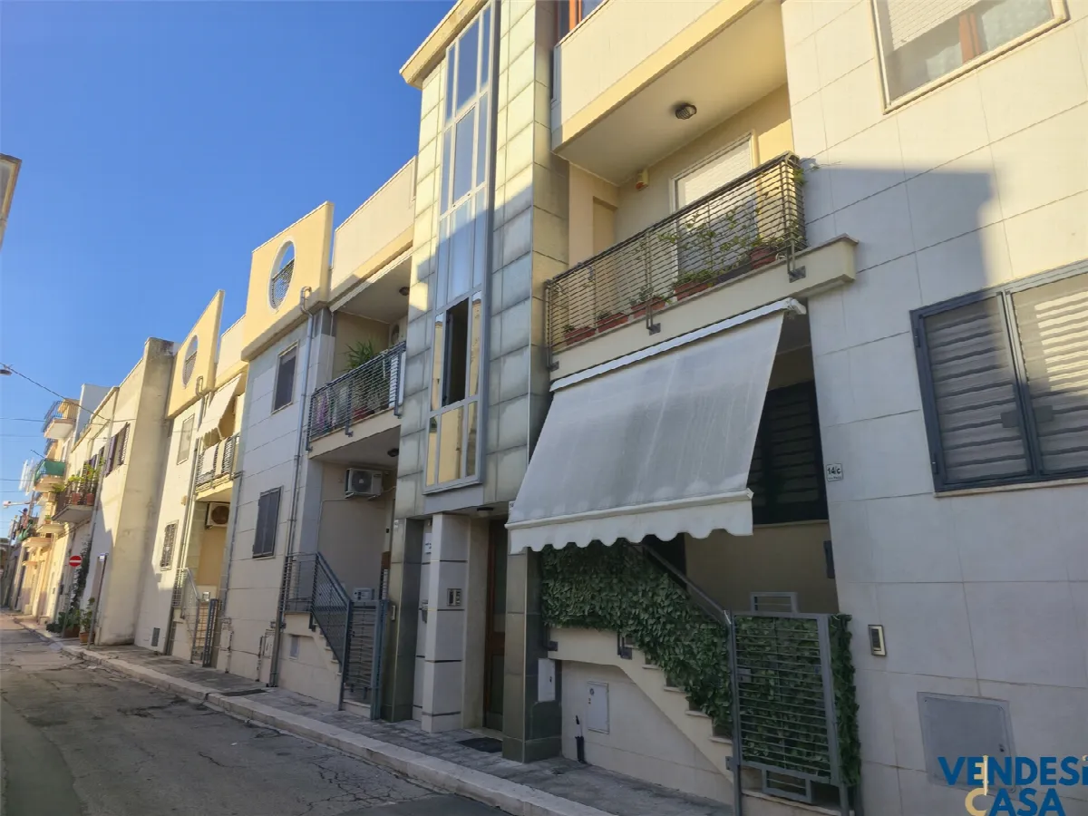 Appartamento in vendita ad Adelfia - foto 2