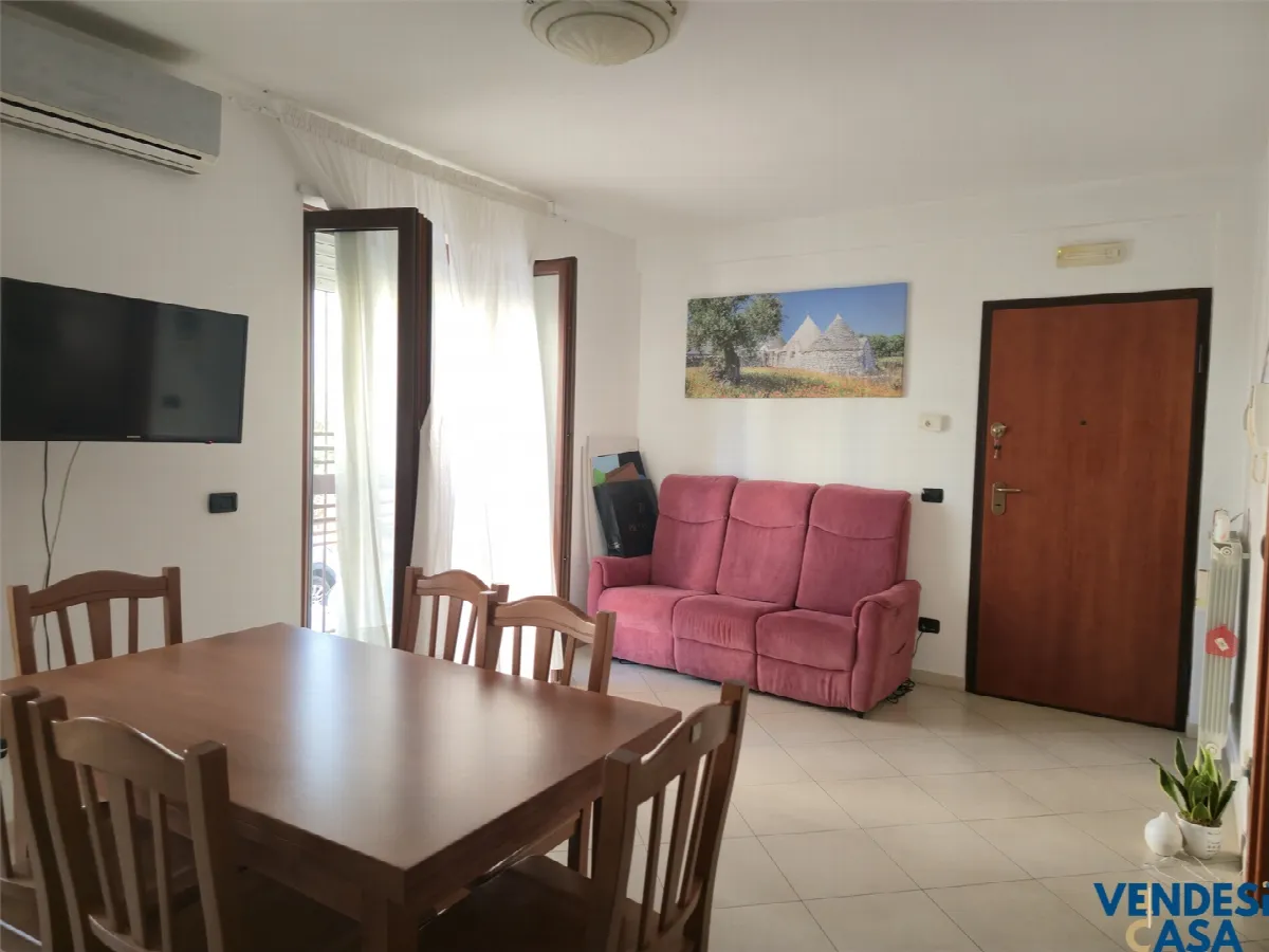 Appartamento in vendita ad Adelfia - foto 2
