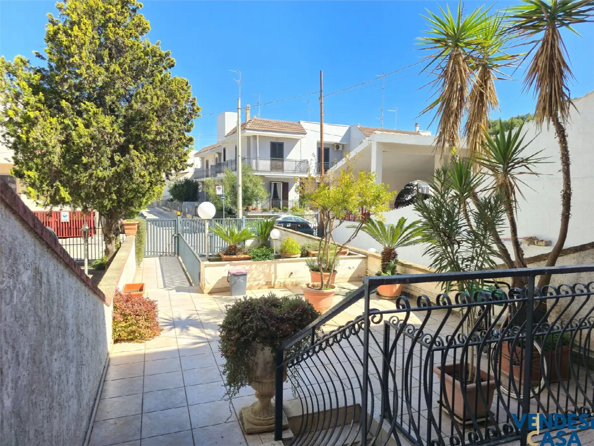 Casa Indipendente in vendita ad Adelfia - foto 2