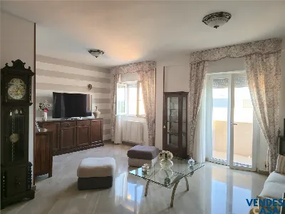 Appartamento in vendita ad Adelfia - foto 2