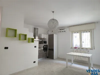 Appartamento in vendita a Sannicandro di B... - foto 1