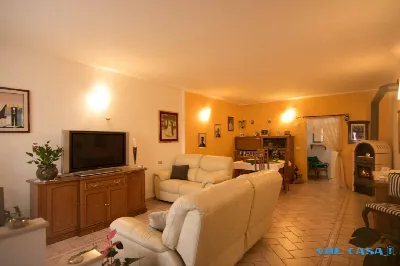 Casa Indipendente in vendita a Montefiore ... - foto 2