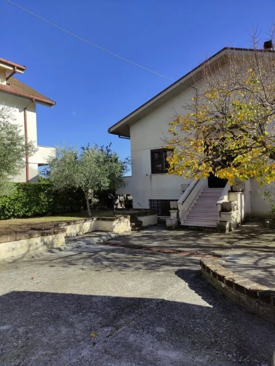 Villa in vendita a Rosciano - foto 5