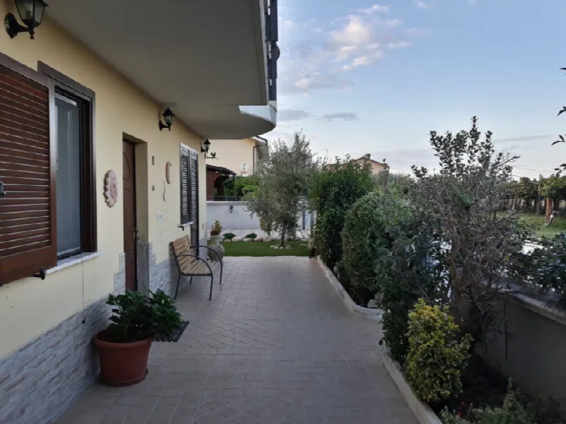 Villa in vendita a Rosciano - foto 1
