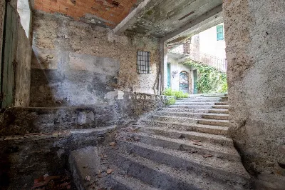 Rustico/Casale in vendita ad Abbadia Laria... - foto 9