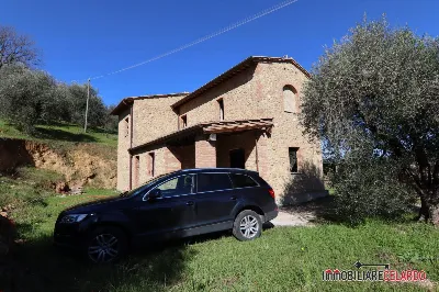 Rustico/Casale in vendita a Volterra - foto 2