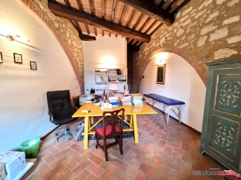 Ufficio in vendita a Colle di Val d'Elsa - foto 1