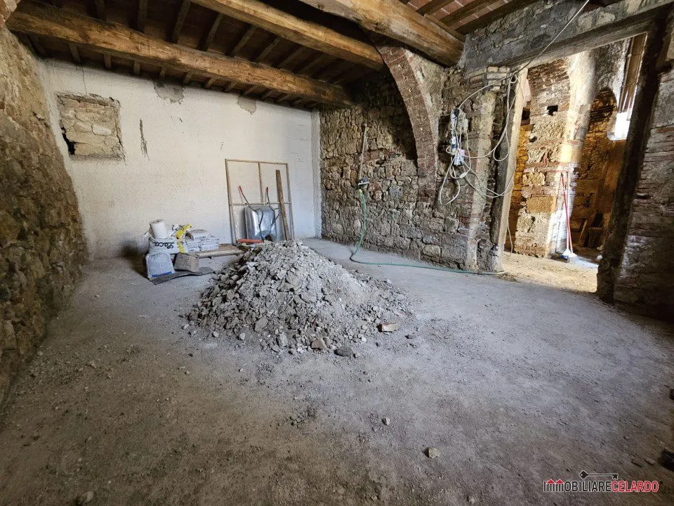 Rustico/Casale in vendita a Colle di Val d'Elsa - foto 3