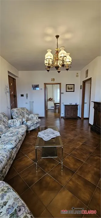 Appartamento in vendita a Colle di Val d'E... - foto 4